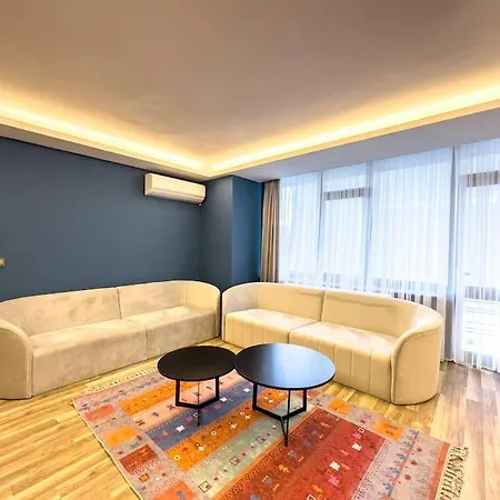 Apartment 104- Large And Spacius